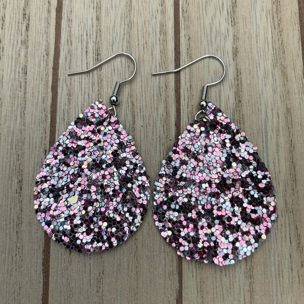 New! | Handmade Faux Leather Earrings Single